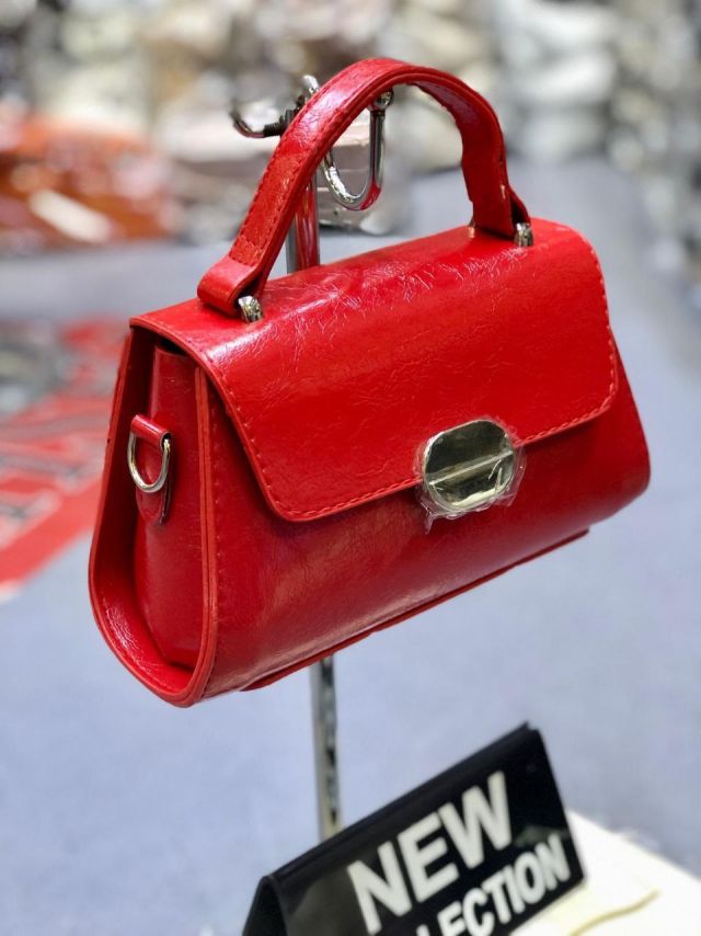 Mini Red Leather Handbag for Women – Stylish Top Handle Shoulder Bag Shipped from Abroad | Terlo Market Ghana